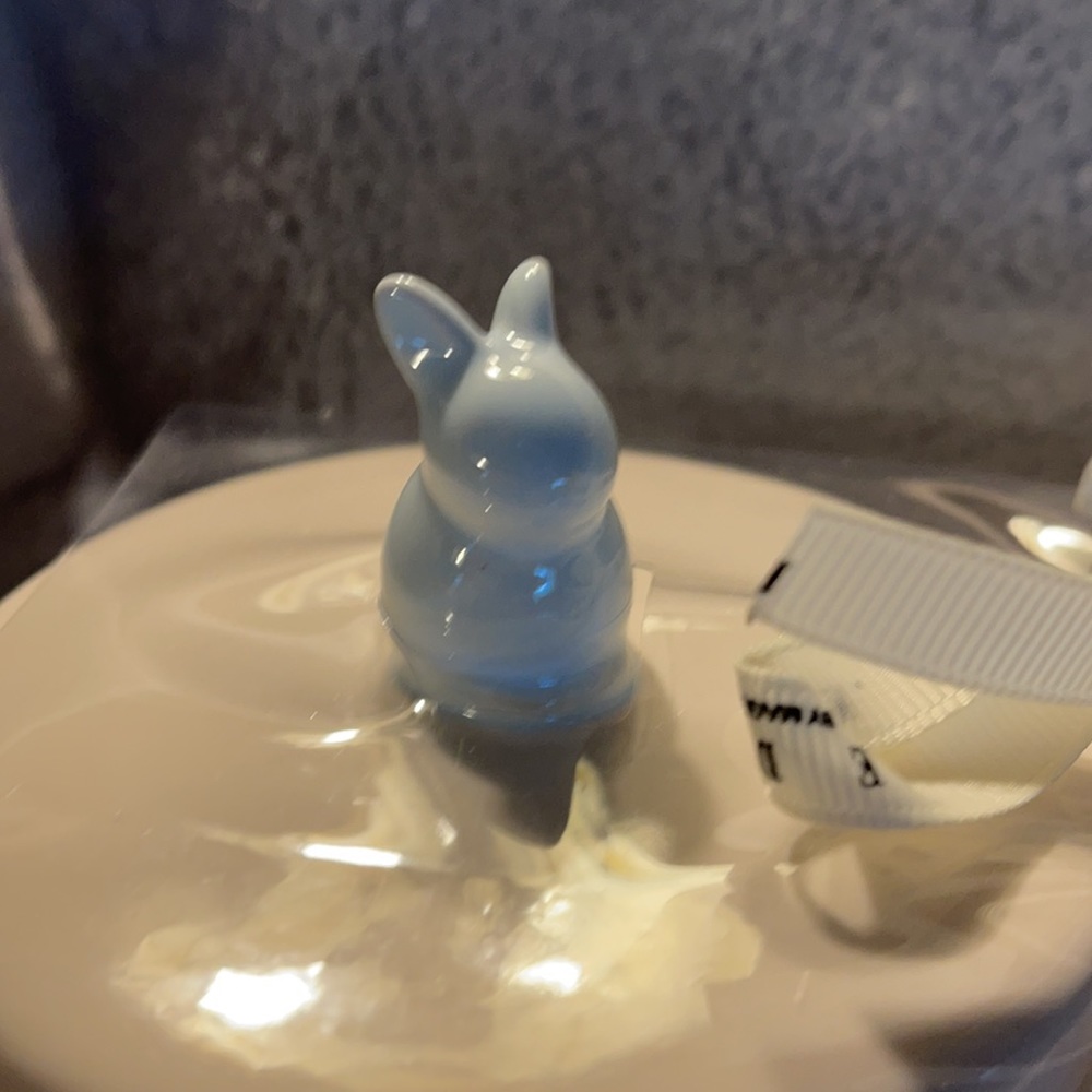 Rae Dunn Set of 2 Canisters “Treasures”&”Store” - Picture 4 of 7